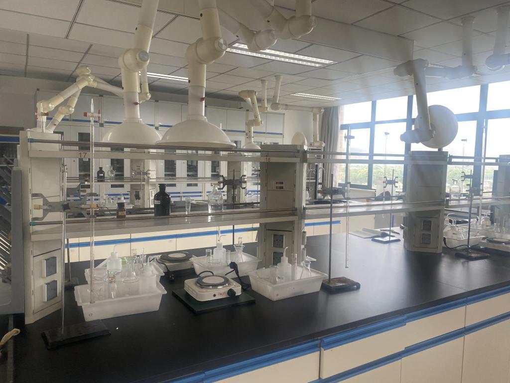 初中理化生实验室建设及仪器配置要求——以物理演示教学为核心